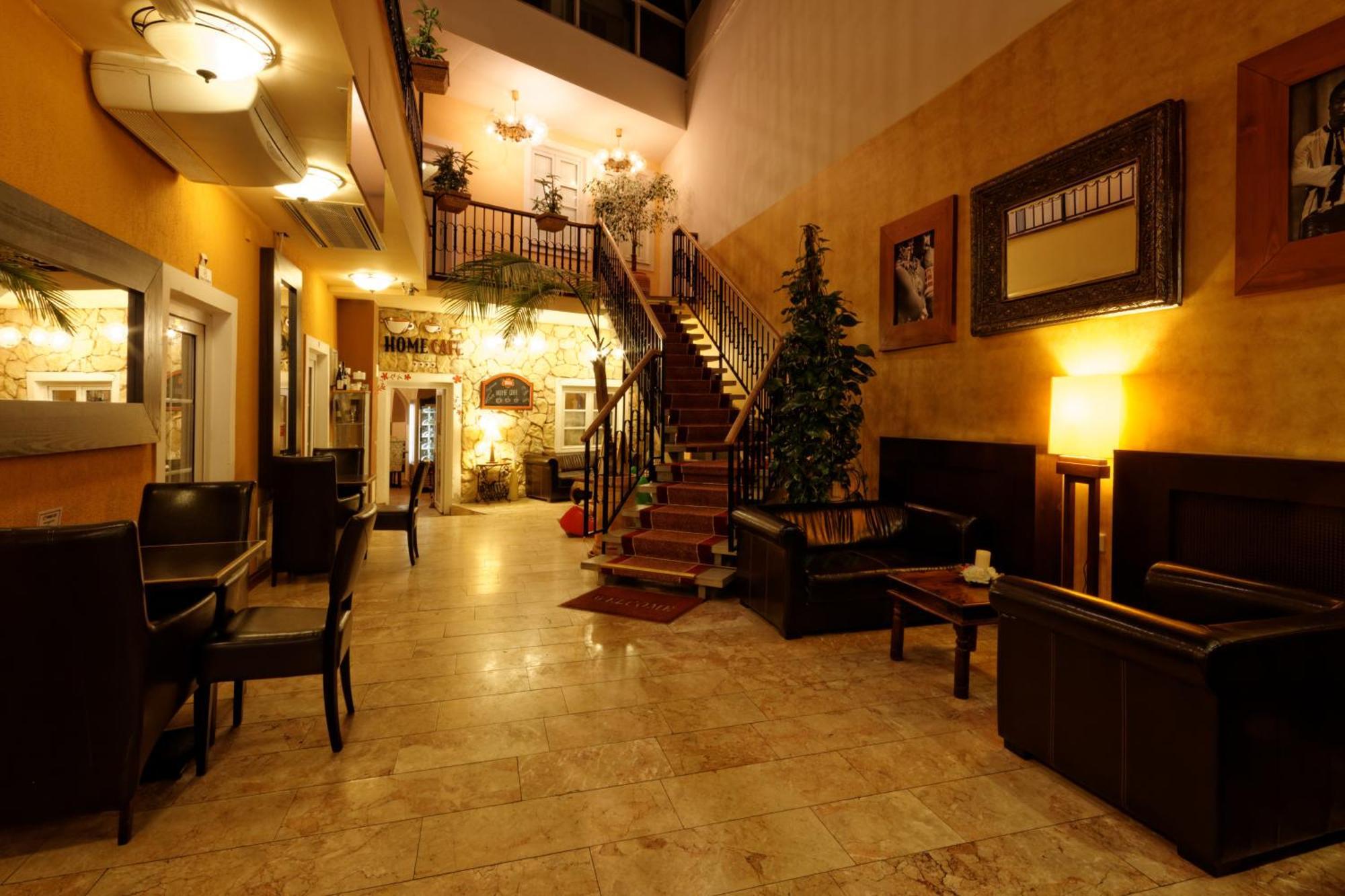 Enjoy Inn Plzen Exterior photo